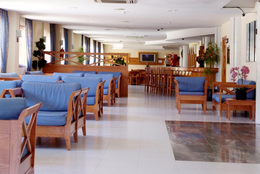 Invisa Ereso All Inclusive Es Cana Exteriör bild