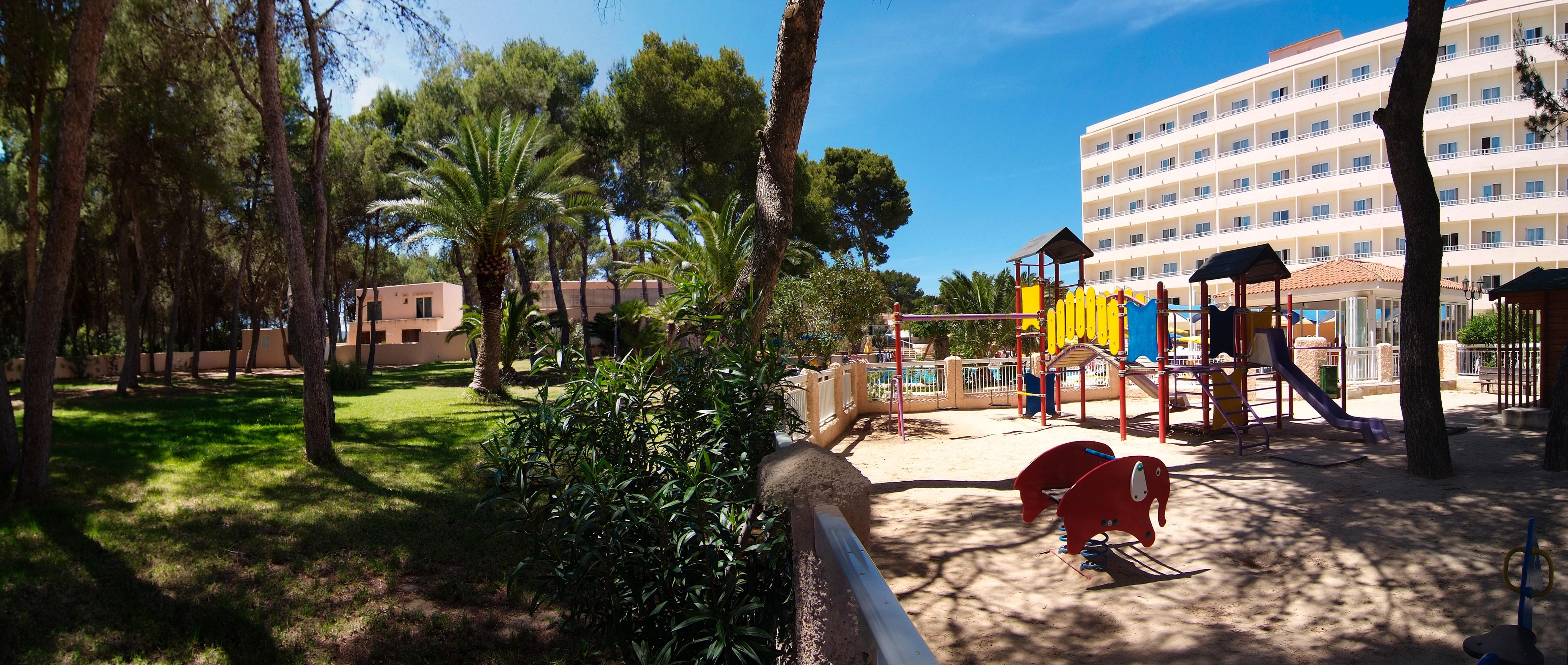 Invisa Ereso All Inclusive Es Cana Exteriör bild