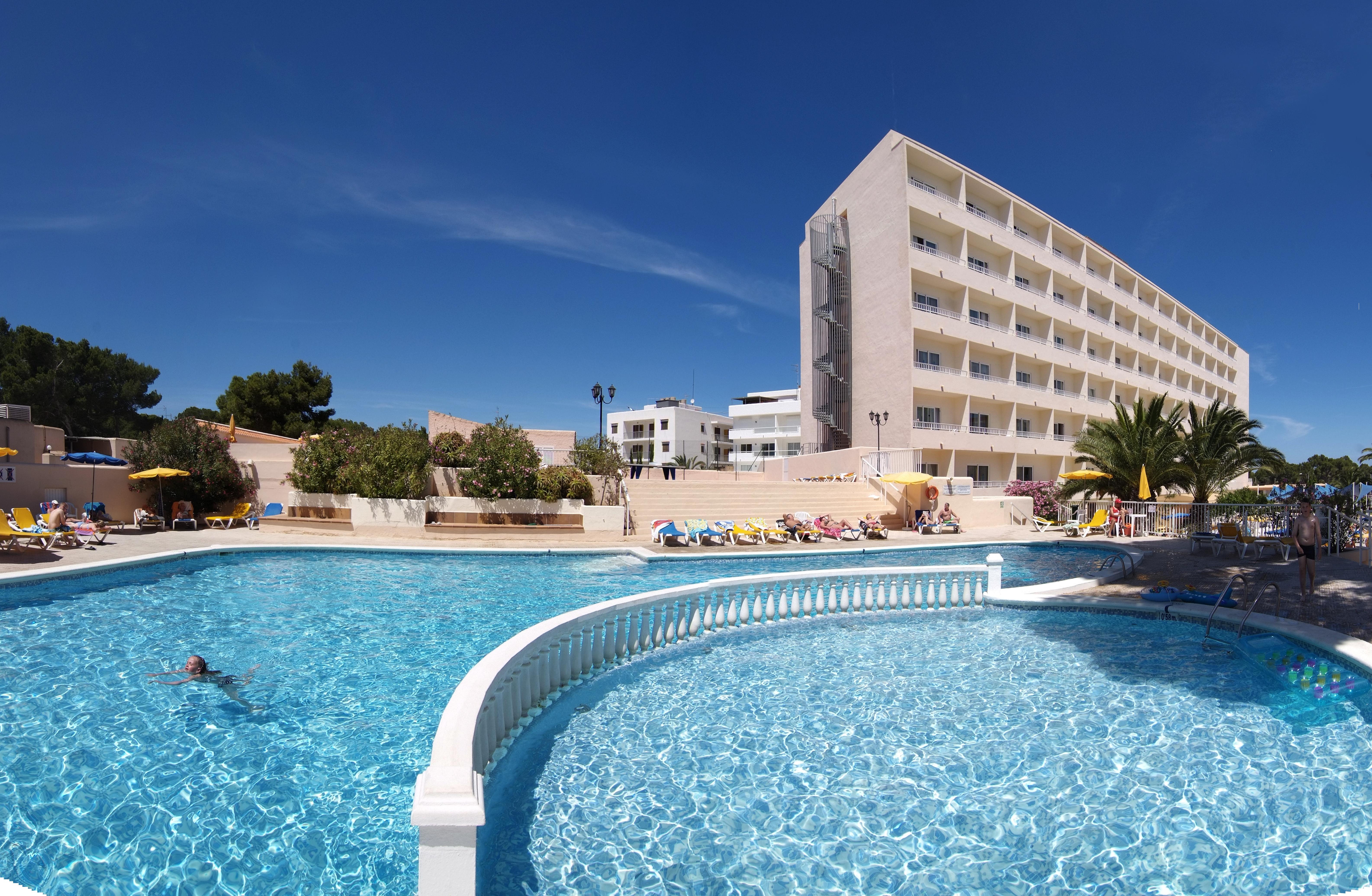 Invisa Ereso All Inclusive Es Cana Exteriör bild
