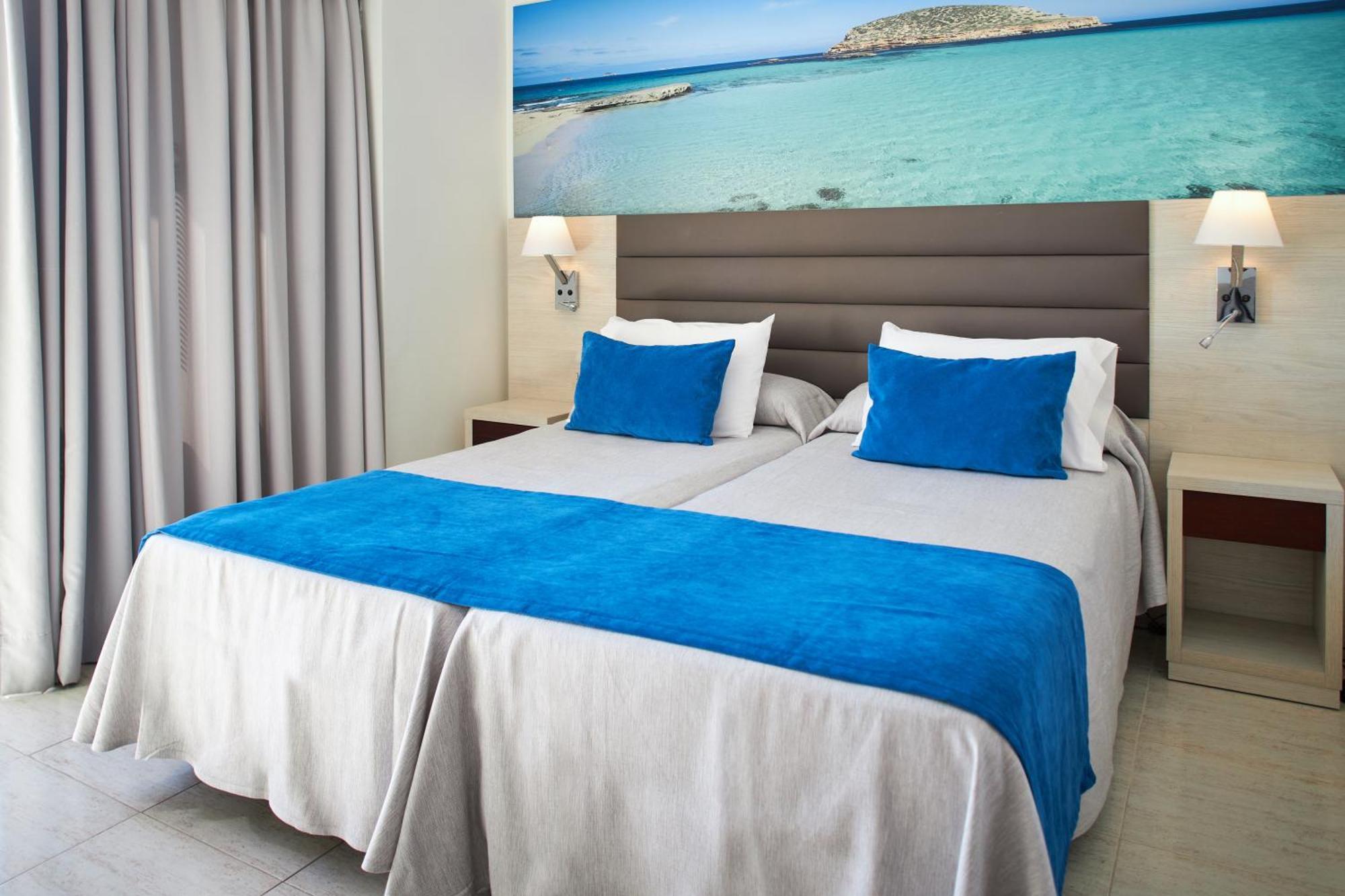 Invisa Ereso All Inclusive Es Cana Exteriör bild
