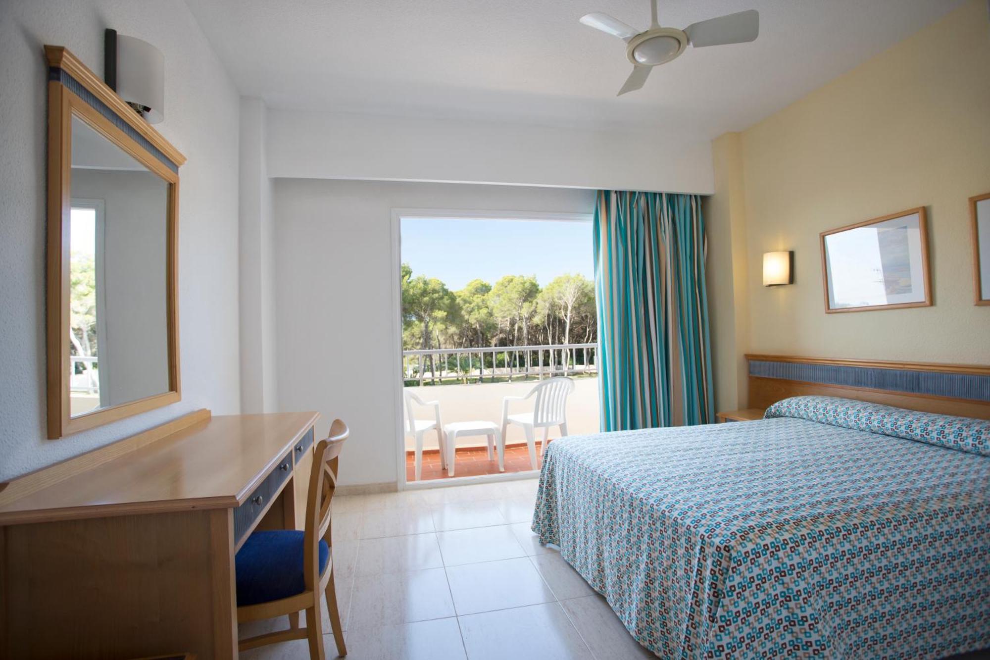 Invisa Ereso All Inclusive Es Cana Exteriör bild