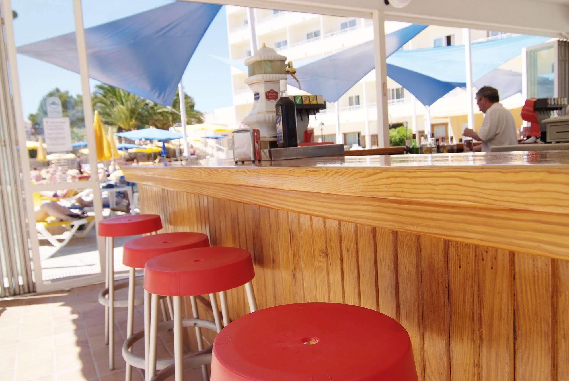 Invisa Ereso All Inclusive Es Cana Exteriör bild
