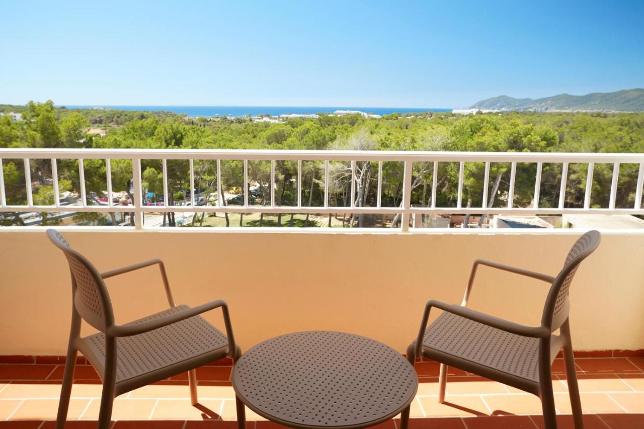 Invisa Ereso All Inclusive Es Cana Exteriör bild